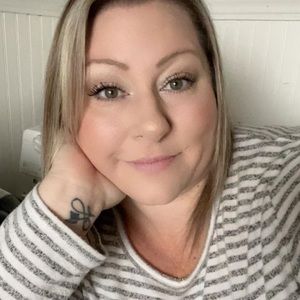 Meet your Posher, Harmony